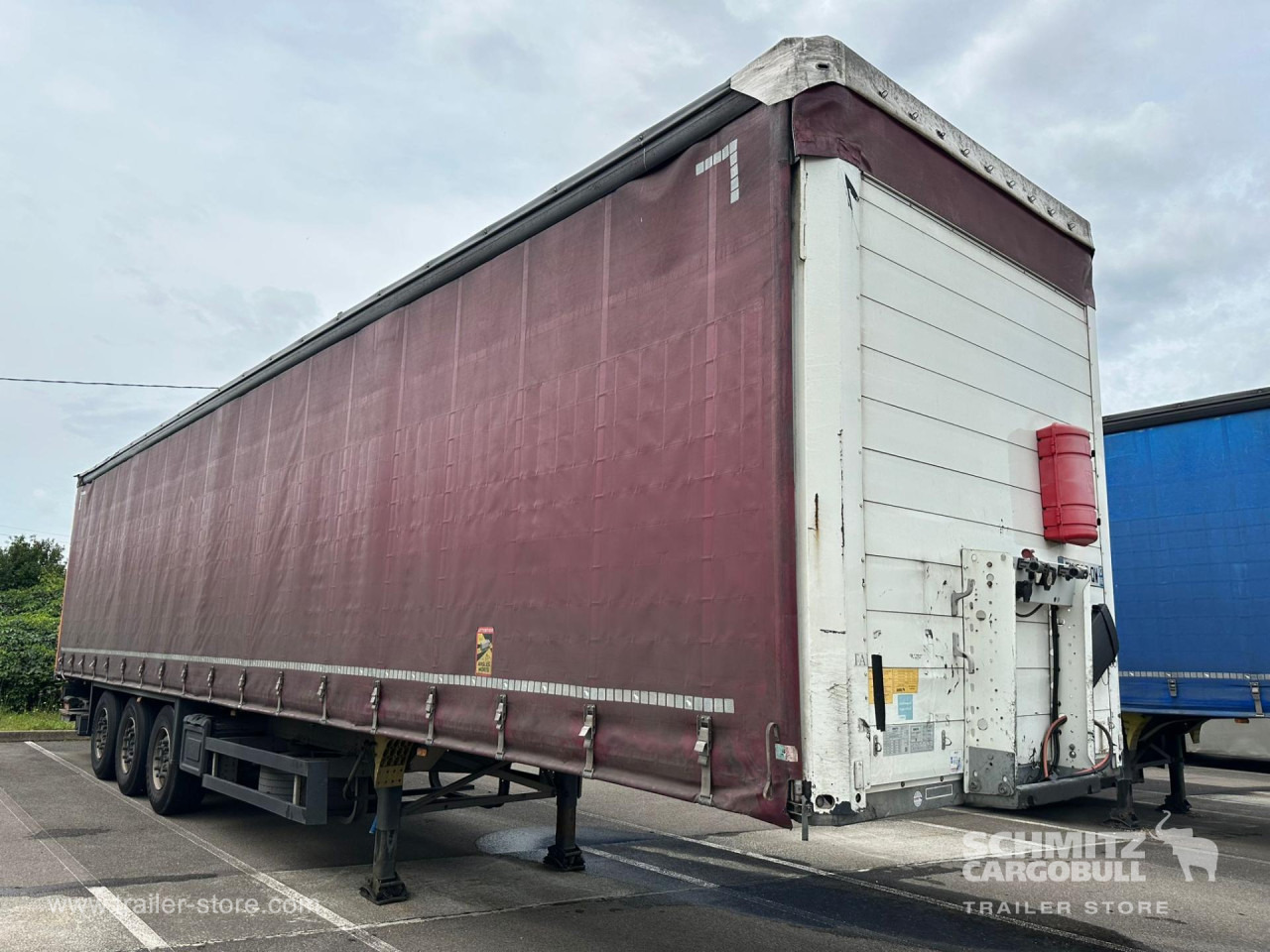 SCHMITZ Curtainsider Standard Taillift - Тентований напівпричіп: фото 1 SCHMITZ Curtainsider Standard Taillift - Тентований напівпричіп: фото 1