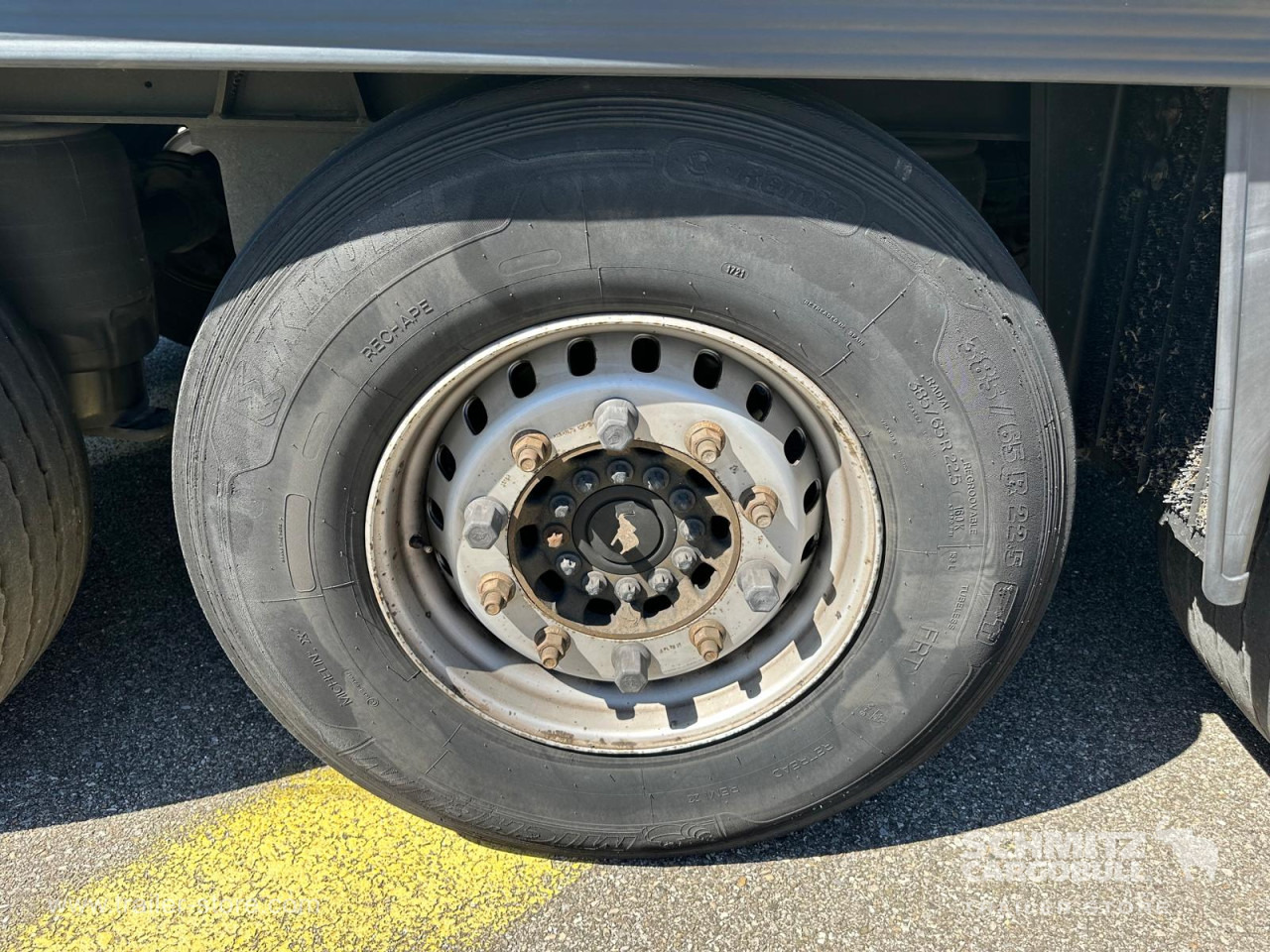 SCHMITZ Reefer Multitemp Double deck Taillift - Ізотермічний напівпричіп: фото 5 SCHMITZ Reefer Multitemp Double deck Taillift - Ізотермічний напівпричіп: фото 5