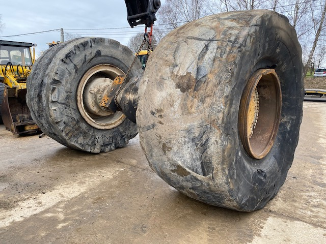 CAT 992 C -1V-5949 - Передня вісь в категорії Будівельна техніка: фото 3 CAT 992 C -1V-5949 - Передня вісь в категорії Будівельна техніка: фото 3