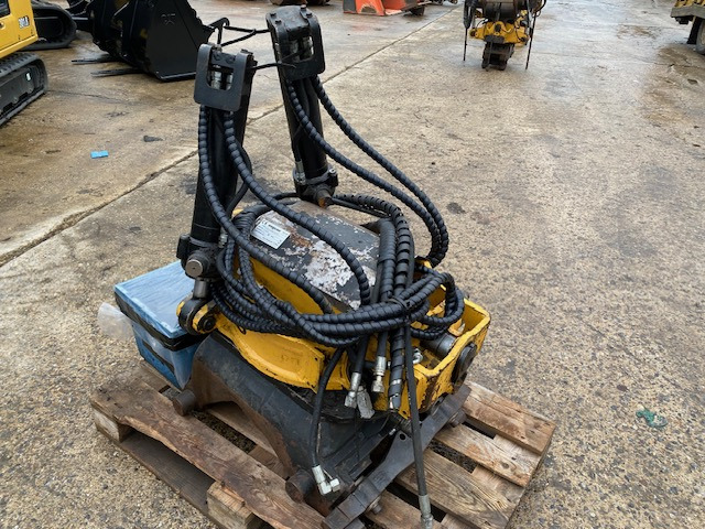 Engcon EC 20 - CW30EC - SS9SQ - Ohne TOP Parts - Тилтротатор: фото 4 Engcon EC 20 - CW30EC - SS9SQ - Ohne TOP Parts - Тилтротатор: фото 4
