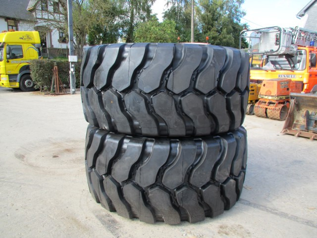 HILO 35/65R33 LCHS - Шина в категорії Будівельна техніка: фото 1 HILO 35/65R33 LCHS - Шина в категорії Будівельна техніка: фото 1