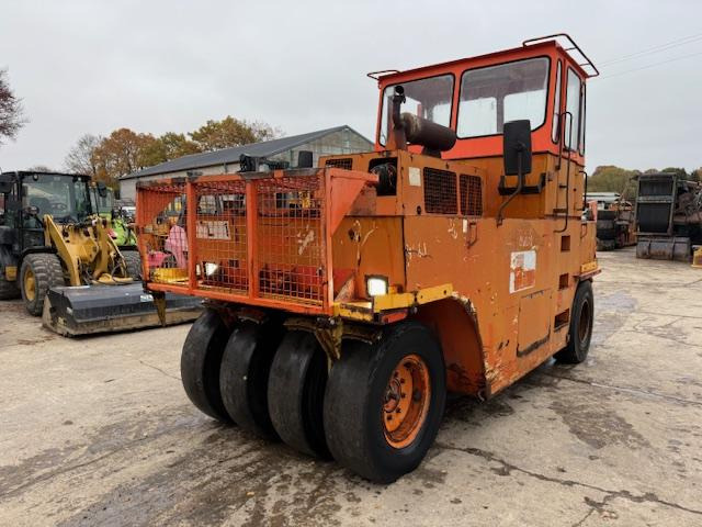 Hamm GRW 15 - Коток пневмоколісний: фото 1 Hamm GRW 15 - Коток пневмоколісний: фото 1