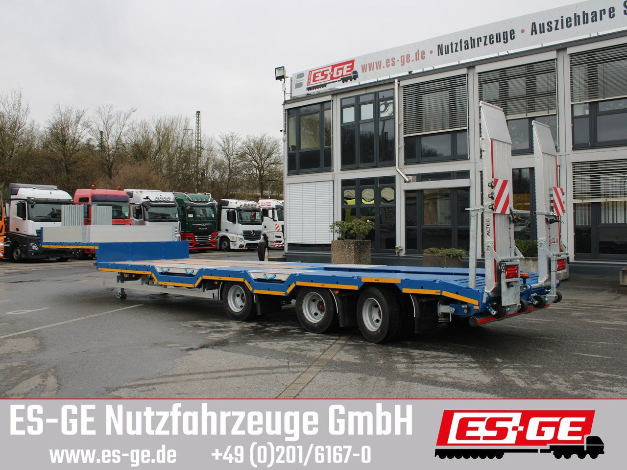 ES-GE 3-Achs-Satteltieflader - Radmulden - Низькорамна платформа напівпричіп: фото 1 ES-GE 3-Achs-Satteltieflader - Radmulden - Низькорамна платформа напівпричіп: фото 1