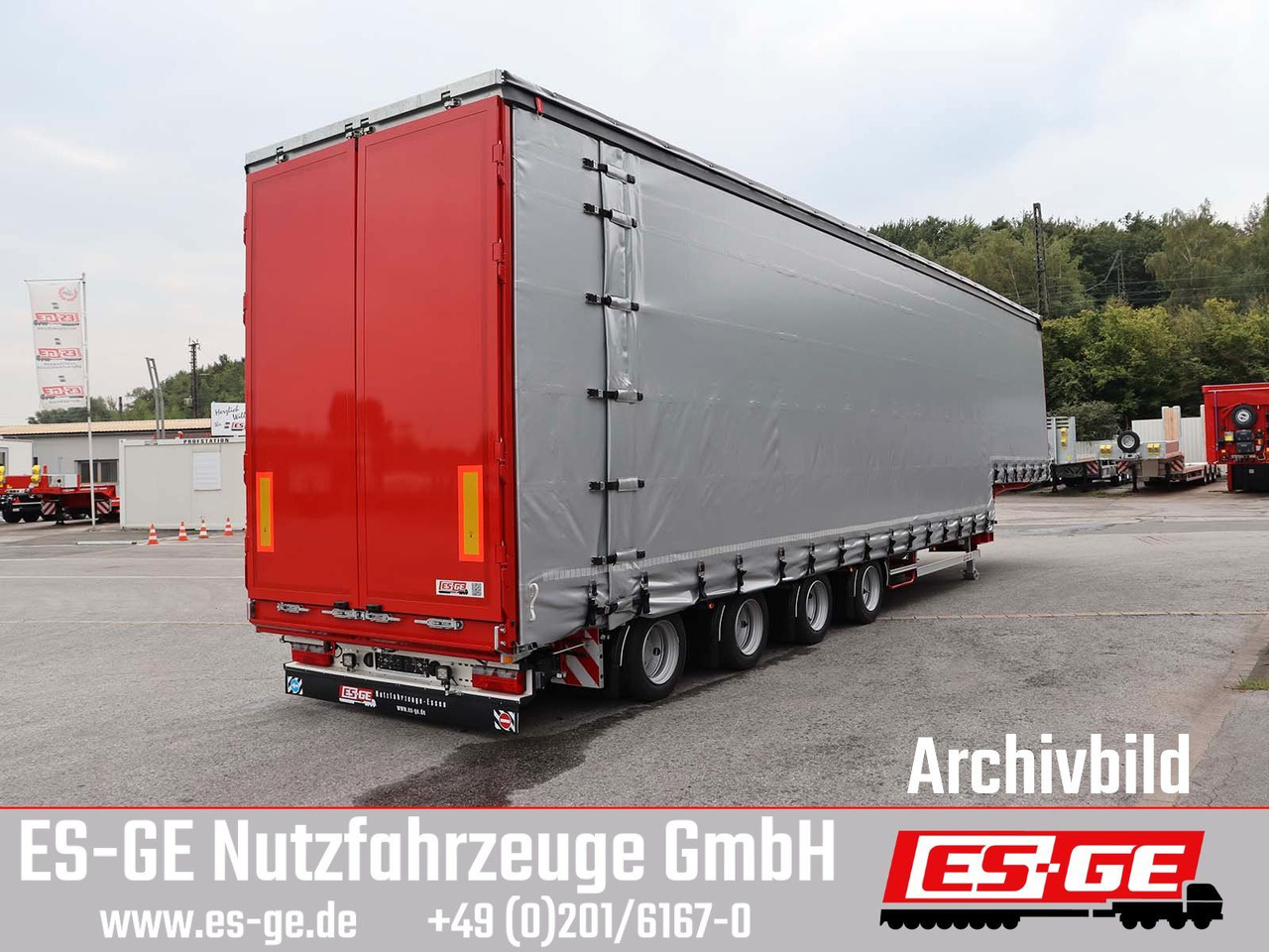 ES-GE 4-Achs-Satteltieflader mit Curtainsider-Aufbau - Низькорамна платформа напівпричіп: фото 3 ES-GE 4-Achs-Satteltieflader mit Curtainsider-Aufbau - Низькорамна платформа напівпричіп: фото 3