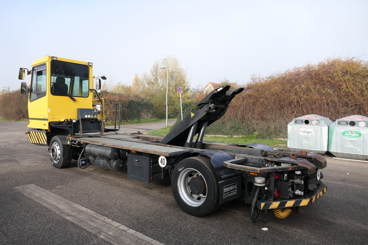 BC 182 Kamag Wiesel WBH 25 Umsetzfahrzeug - Контейнеровоз/ Змінний кузов вантажівка: фото 1 BC 182 Kamag Wiesel WBH 25 Umsetzfahrzeug - Контейнеровоз/ Змінний кузов вантажівка: фото 1