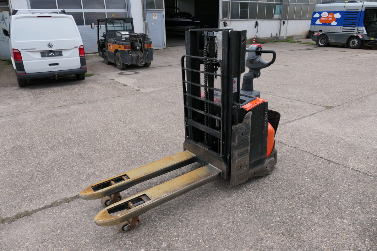 BT SWE 200D Batterie 16/2021 - Візок: фото 2 BT SWE 200D Batterie 16/2021 - Візок: фото 2