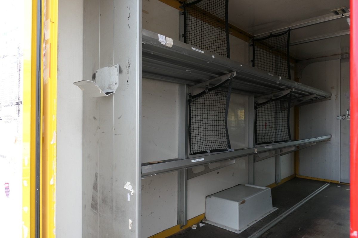 IVECO Daily 35 S11 C30C AUTOMATIK KAMERA MAXI Regale D - Фургон з закритим кузовом: фото 5 IVECO Daily 35 S11 C30C AUTOMATIK KAMERA MAXI Regale D - Фургон з закритим кузовом: фото 5