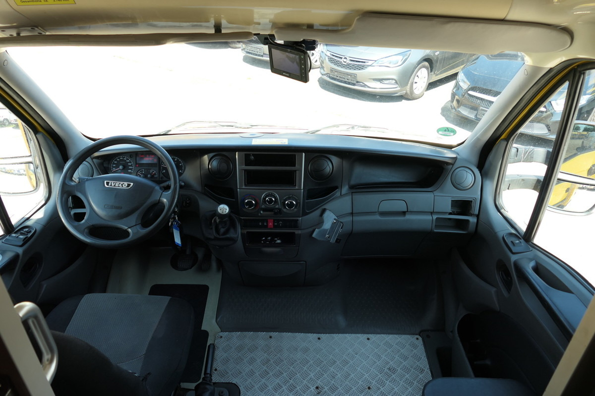 IVECO Daily 35 S11 C30C AUTOMATIK KAMERA MAXI Regale L - Фургон з закритим кузовом: фото 4 IVECO Daily 35 S11 C30C AUTOMATIK KAMERA MAXI Regale L - Фургон з закритим кузовом: фото 4