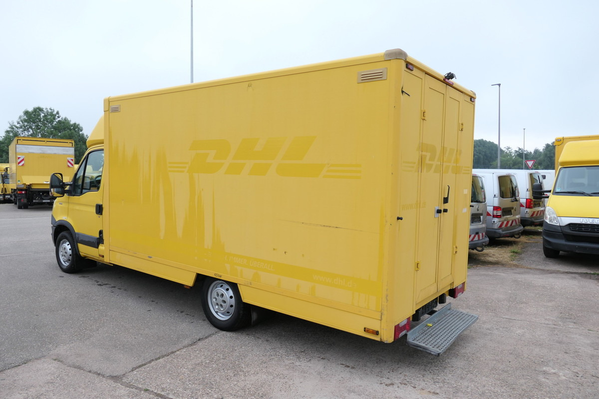 IVECO Daily 35 S11 C30C AUTOMATIK KAMERA Regale LUFT D - Фургон з закритим кузовом: фото 4 IVECO Daily 35 S11 C30C AUTOMATIK KAMERA Regale LUFT D - Фургон з закритим кузовом: фото 4