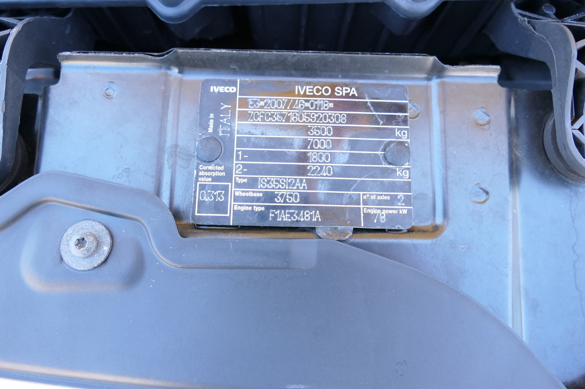 Фургон з закритим кузовом IVECO Daily 35 S11 C30C AUTOMATIK KAMERA Regale LUFT D: фото 13