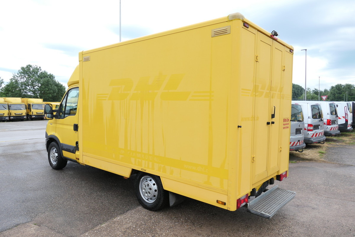 IVECO Daily 35 S11 C30C Kurz AUTOMATIK KAMERA Regale L - Фургон з закритим кузовом: фото 4 IVECO Daily 35 S11 C30C Kurz AUTOMATIK KAMERA Regale L - Фургон з закритим кузовом: фото 4