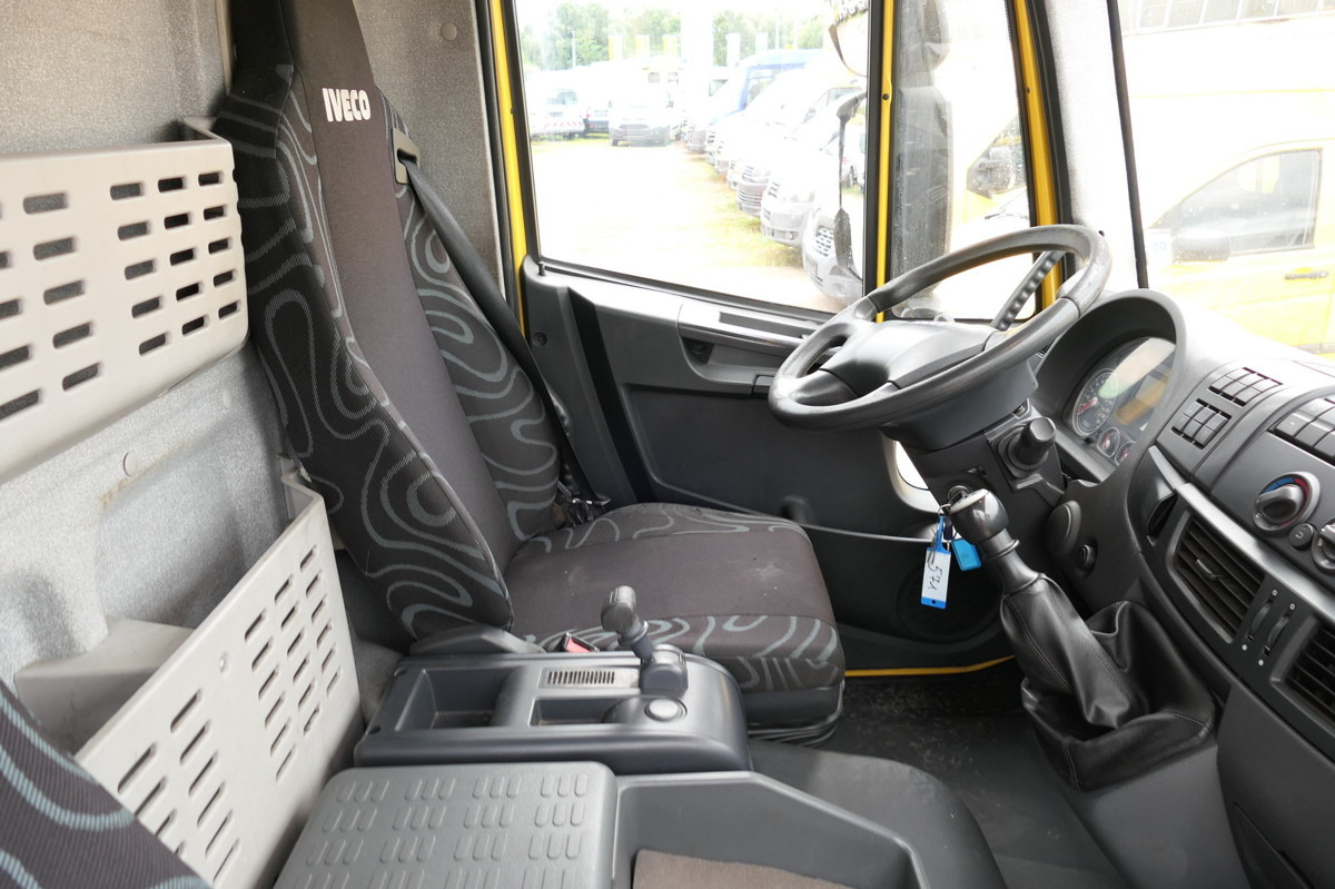 Interior photo 1: Вантажівка з закритим кузовом IVECO EuroCargo ML 75 E 16 P LBW LUFT EURO-5