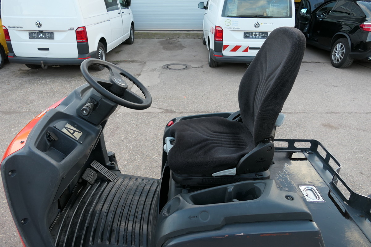 LINDE P 60 Z Schlepper Batterie 11/2019 - Складські тягач: фото 5 LINDE P 60 Z Schlepper Batterie 11/2019 - Складські тягач: фото 5