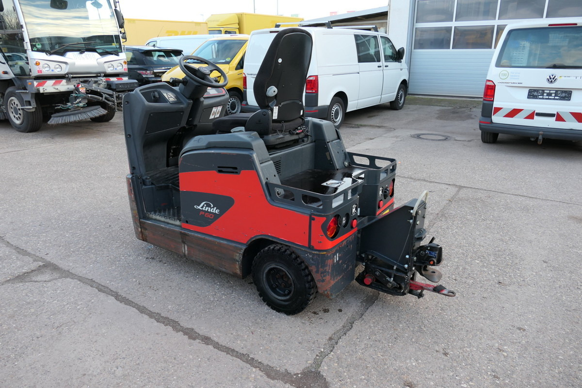 LINDE P 60 Z Schlepper Batterie 11/2019 - Складські тягач: фото 4 LINDE P 60 Z Schlepper Batterie 11/2019 - Складські тягач: фото 4