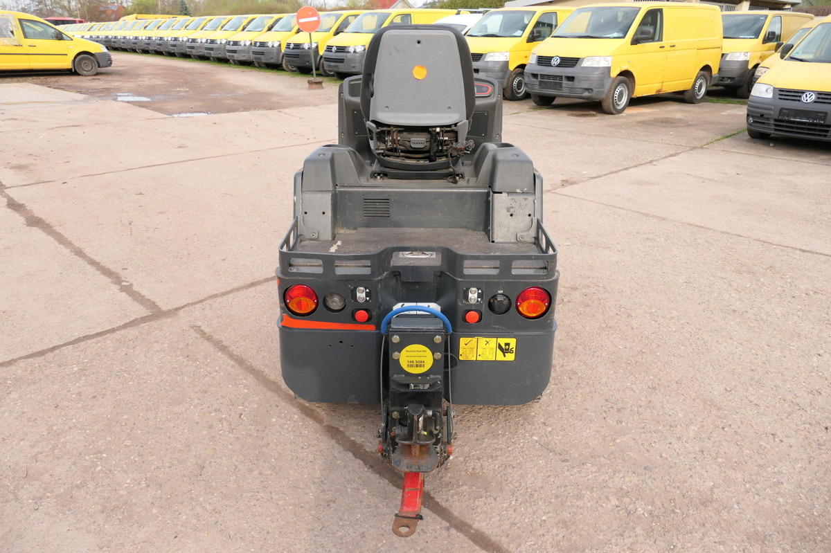 LINDE P 60 Z Schlepper Batterie 22/2019 3-Rad - Складські тягач: фото 4 LINDE P 60 Z Schlepper Batterie 22/2019 3-Rad - Складські тягач: фото 4