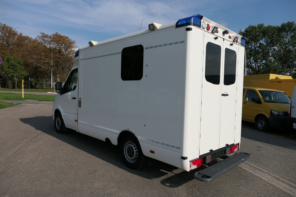 MERCEDES-BENZ 319 Sprinter 6-Zylinder Rettungswagen Strobel - Карета швидкої допомоги: фото 5 MERCEDES-BENZ 319 Sprinter 6-Zylinder Rettungswagen Strobel - Карета швидкої допомоги: фото 5