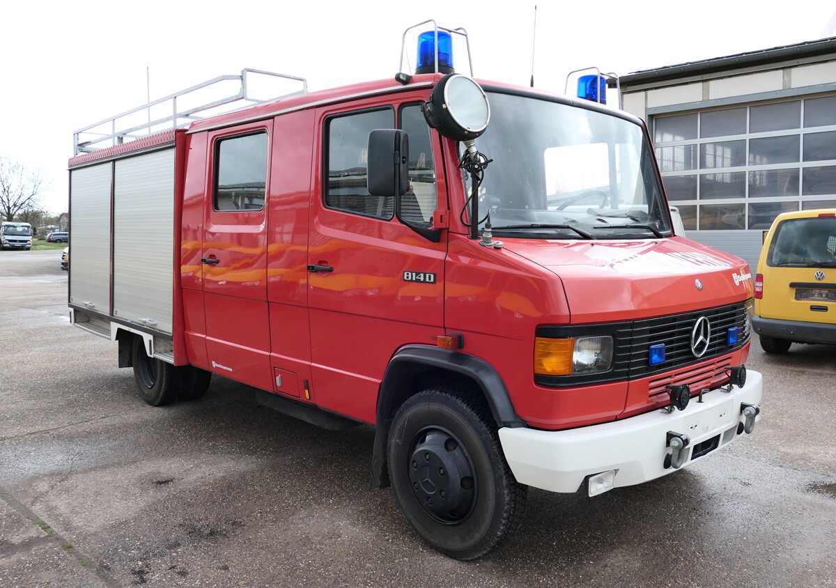 MERCEDES-BENZ 814 D LF 8/6 DoKa AHK Löschwassertank 600L Schli - Карета швидкої допомоги: фото 3 MERCEDES-BENZ 814 D LF 8/6 DoKa AHK Löschwassertank 600L Schli - Карета швидкої допомоги: фото 3