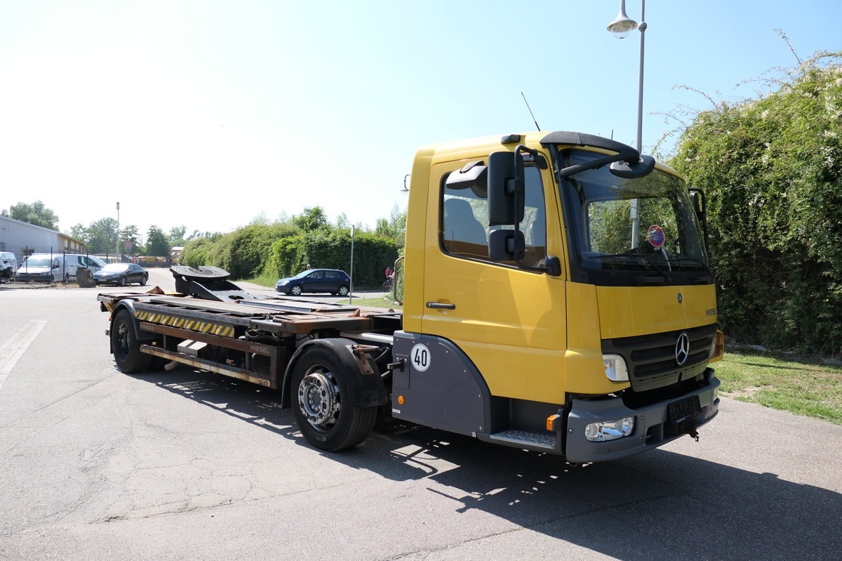 MERCEDES-BENZ KAMAG WBH 25 Wiesel Sattelkupplung Umsetzfahrz. - Контейнеровоз/ Змінний кузов вантажівка: фото 4 MERCEDES-BENZ KAMAG WBH 25 Wiesel Sattelkupplung Umsetzfahrz. - Контейнеровоз/ Змінний кузов вантажівка: фото 4