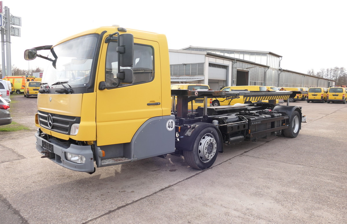 MERCEDES-BENZ KAMAG WBH 25 Wiesel Terberg Umsetzfahrz. Sattelk - Контейнеровоз/ Змінний кузов вантажівка: фото 2 MERCEDES-BENZ KAMAG WBH 25 Wiesel Terberg Umsetzfahrz. Sattelk - Контейнеровоз/ Змінний кузов вантажівка: фото 2
