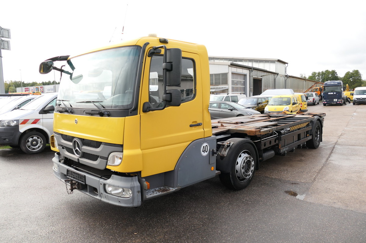 MERCEDES-BENZ KAMAG WBH 25 Wiesel Terberg Umsetzfahrz. Sattelk - Контейнеровоз/ Змінний кузов вантажівка: фото 4 MERCEDES-BENZ KAMAG WBH 25 Wiesel Terberg Umsetzfahrz. Sattelk - Контейнеровоз/ Змінний кузов вантажівка: фото 4