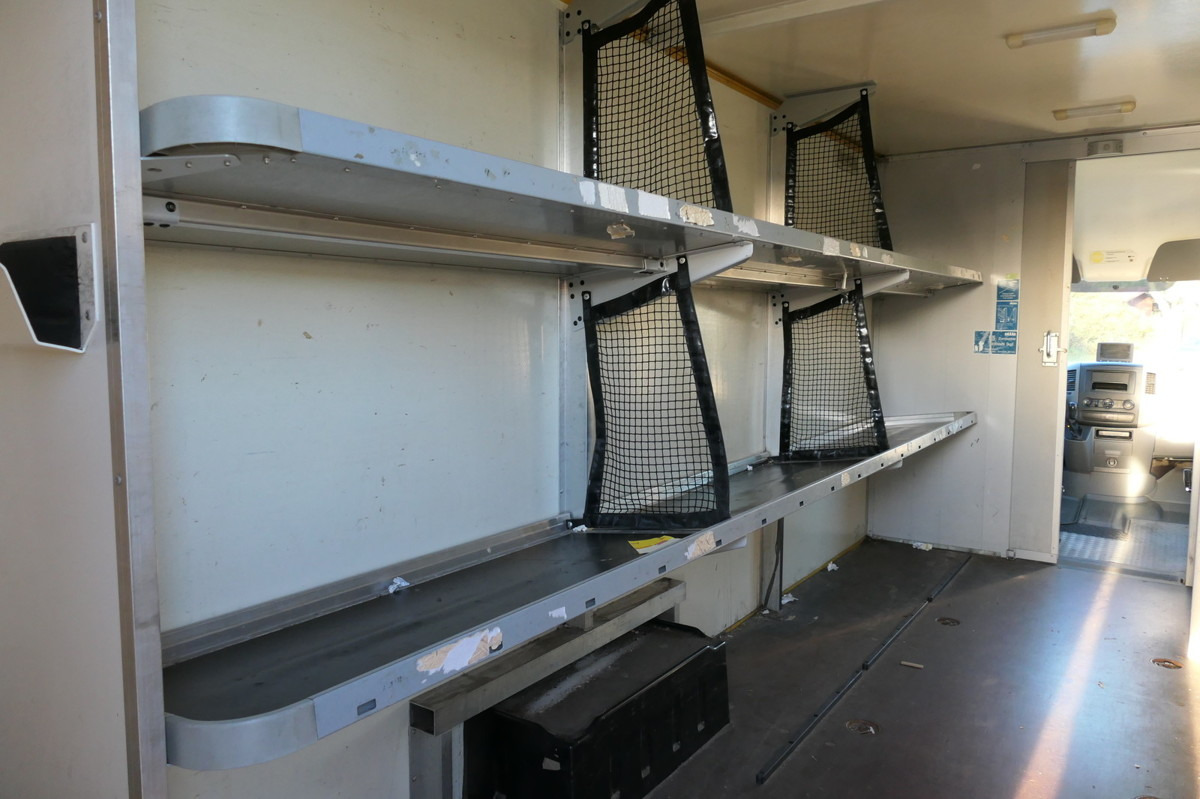 MERCEDES-BENZ SPRINTER 310 CDI MAXI EURO-5 KOFFER REGALE KAMER - Фургон з закритим кузовом: фото 5 MERCEDES-BENZ SPRINTER 310 CDI MAXI EURO-5 KOFFER REGALE KAMER - Фургон з закритим кузовом: фото 5