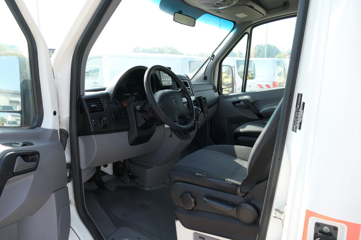 MERCEDES-BENZ Sprinter 316 CDI KLIMA Krankenwagen - Карета швидкої допомоги: фото 5 MERCEDES-BENZ Sprinter 316 CDI KLIMA Krankenwagen - Карета швидкої допомоги: фото 5