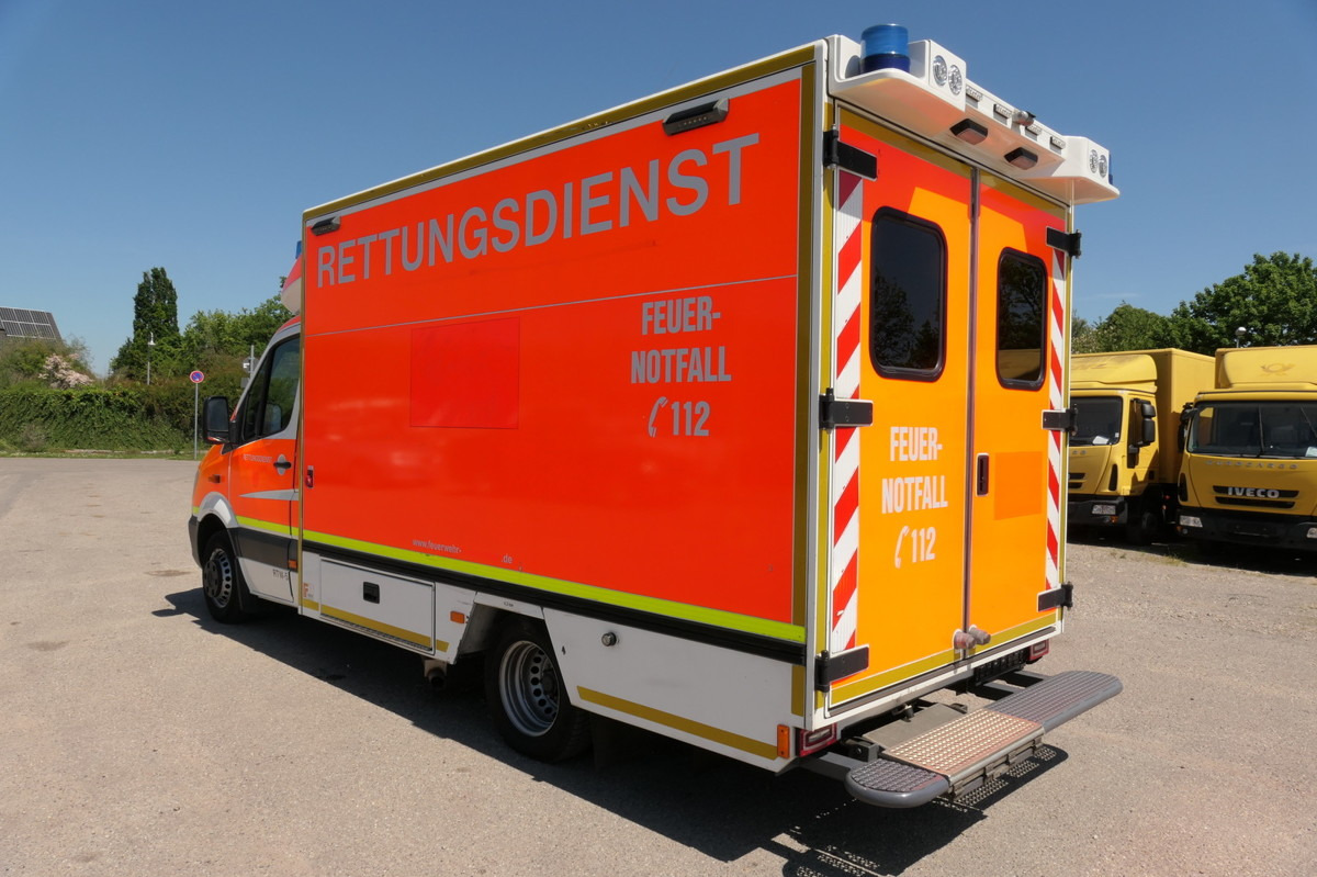 MERCEDES-BENZ Sprinter 519 CDI Klima Krankenwagen - Карета швидкої допомоги: фото 4 MERCEDES-BENZ Sprinter 519 CDI Klima Krankenwagen - Карета швидкої допомоги: фото 4
