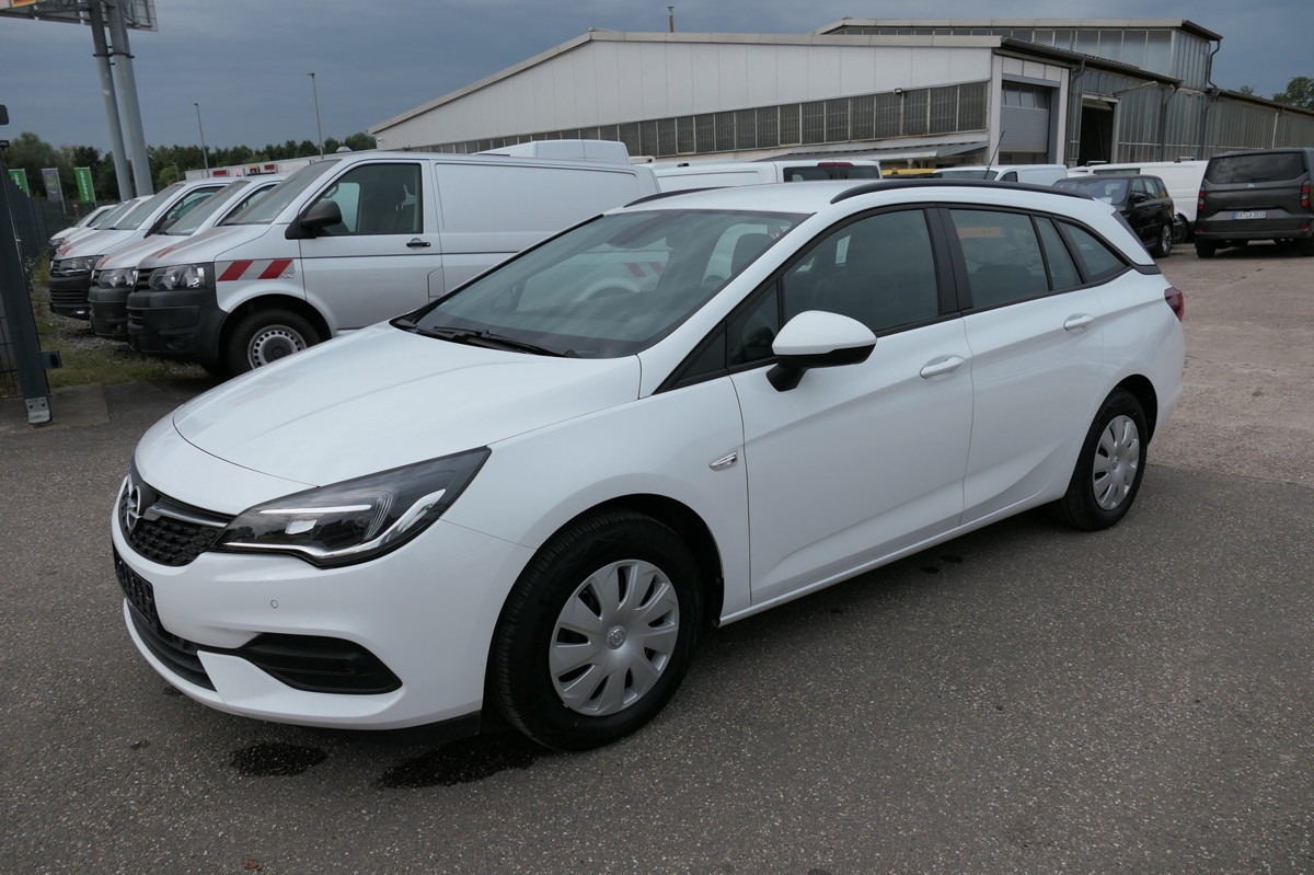OPEL Astra Sports Tourer 1.5 CDTI KLIMA - Легковий автомобіль: фото 1 OPEL Astra Sports Tourer 1.5 CDTI KLIMA - Легковий автомобіль: фото 1