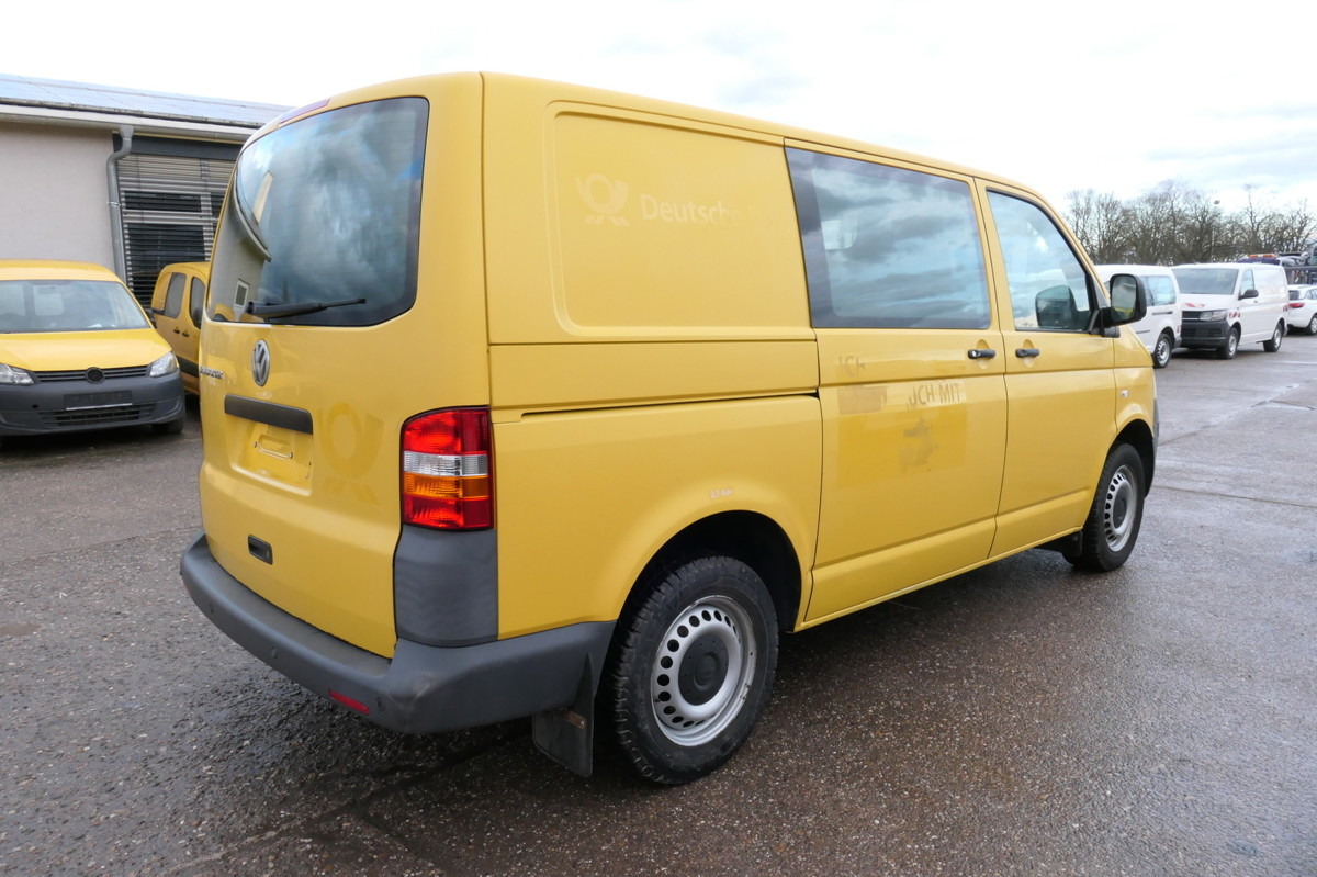 VW T5 Transporter 1.9 TDI PARKTRONIK 2xSCHIEBETÜR - Легковий фургон: фото 4 VW T5 Transporter 1.9 TDI PARKTRONIK 2xSCHIEBETÜR - Легковий фургон: фото 4