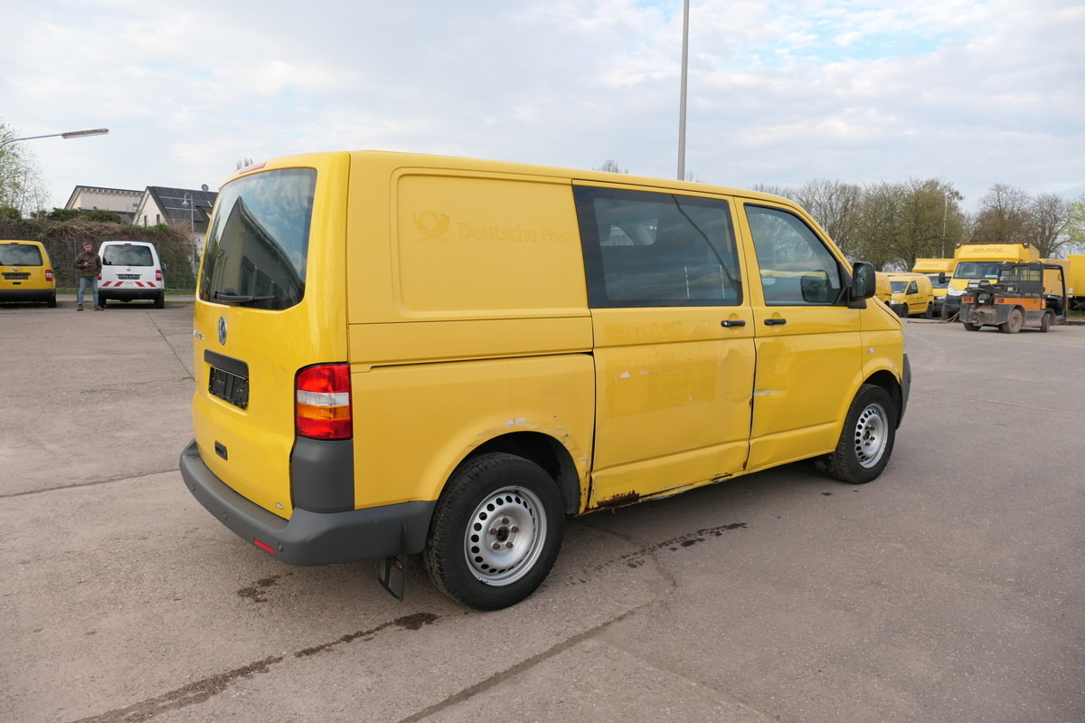 VW T5 Transporter 1.9 TDI PARKTRONIK 2xSCHIEBETÜR - Легковий фургон: фото 4 VW T5 Transporter 1.9 TDI PARKTRONIK 2xSCHIEBETÜR - Легковий фургон: фото 4