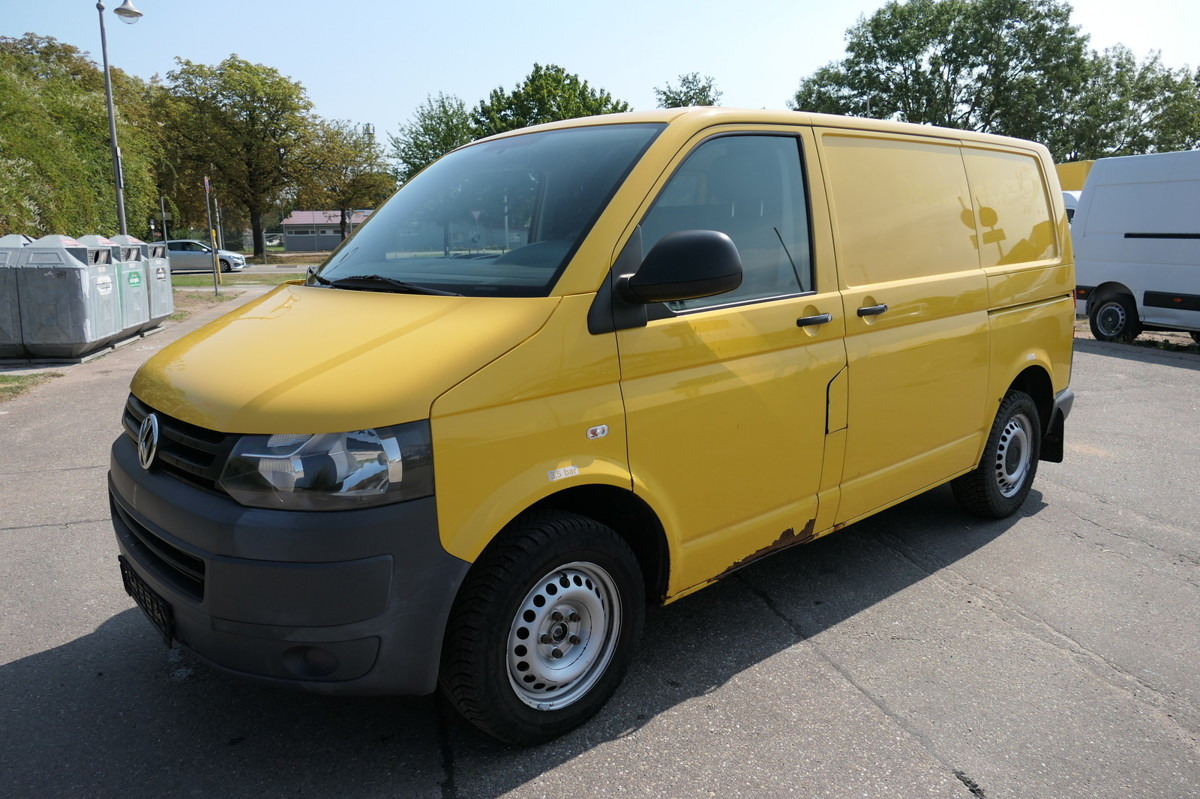 VW T5 Transporter 2.0 TDI 2xSCHIEBETÜR PARKTRONIK E - Легковий фургон: фото 1 VW T5 Transporter 2.0 TDI 2xSCHIEBETÜR PARKTRONIK E - Легковий фургон: фото 1