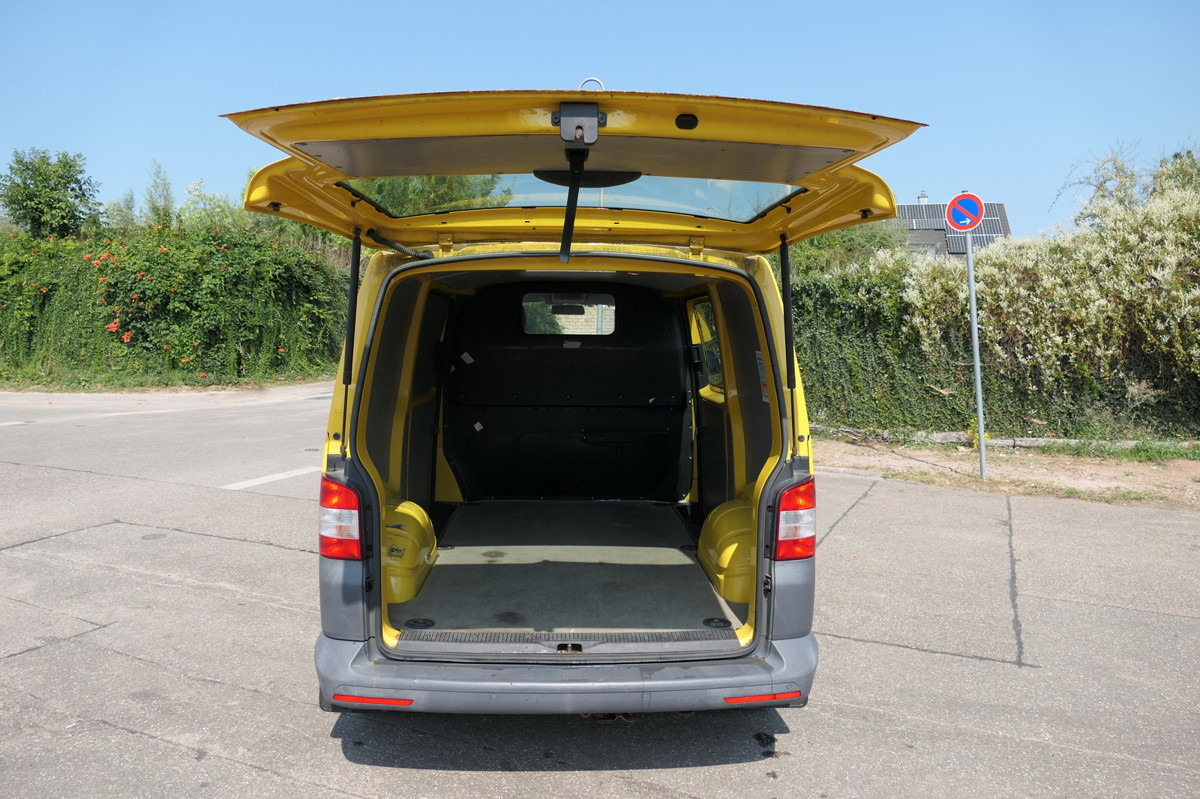 VW T5 Transporter 2.0 TDI 2xSCHIEBETÜR PARKTRONIK E - Легковий фургон: фото 5 VW T5 Transporter 2.0 TDI 2xSCHIEBETÜR PARKTRONIK E - Легковий фургон: фото 5