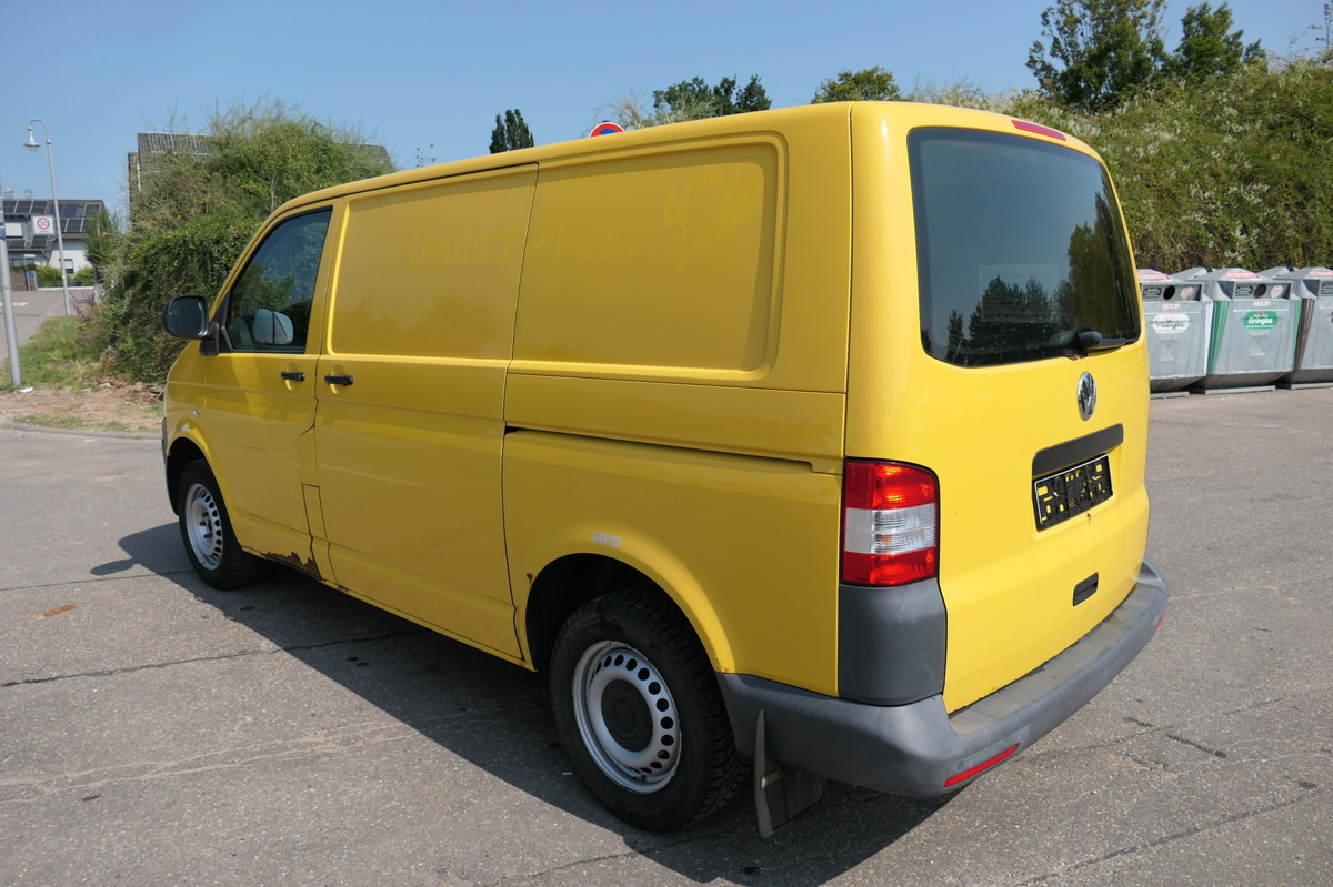 VW T5 Transporter 2.0 TDI 2xSCHIEBETÜR PARKTRONIK E - Легковий фургон: фото 4 VW T5 Transporter 2.0 TDI 2xSCHIEBETÜR PARKTRONIK E - Легковий фургон: фото 4