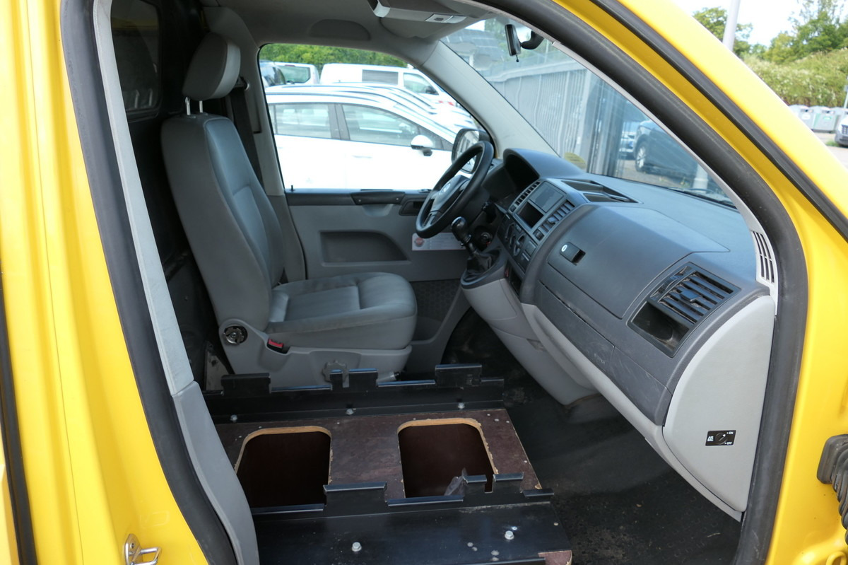 VW T5 Transporter 2.0 TDI EURO-5 2xSCHIEBETÜR PARKT - Легковий фургон: фото 5 VW T5 Transporter 2.0 TDI EURO-5 2xSCHIEBETÜR PARKT - Легковий фургон: фото 5