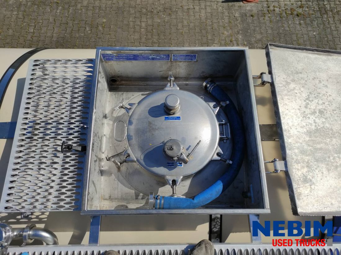 Feldbinder TSA 33.3 electric pump - 3 comp. 8.000 / 22.500 / 3.000 Ltr. - Напівпричіп цистерна: фото 4 Feldbinder TSA 33.3 electric pump - 3 comp. 8.000 / 22.500 / 3.000 Ltr. - Напівпричіп цистерна: фото 4