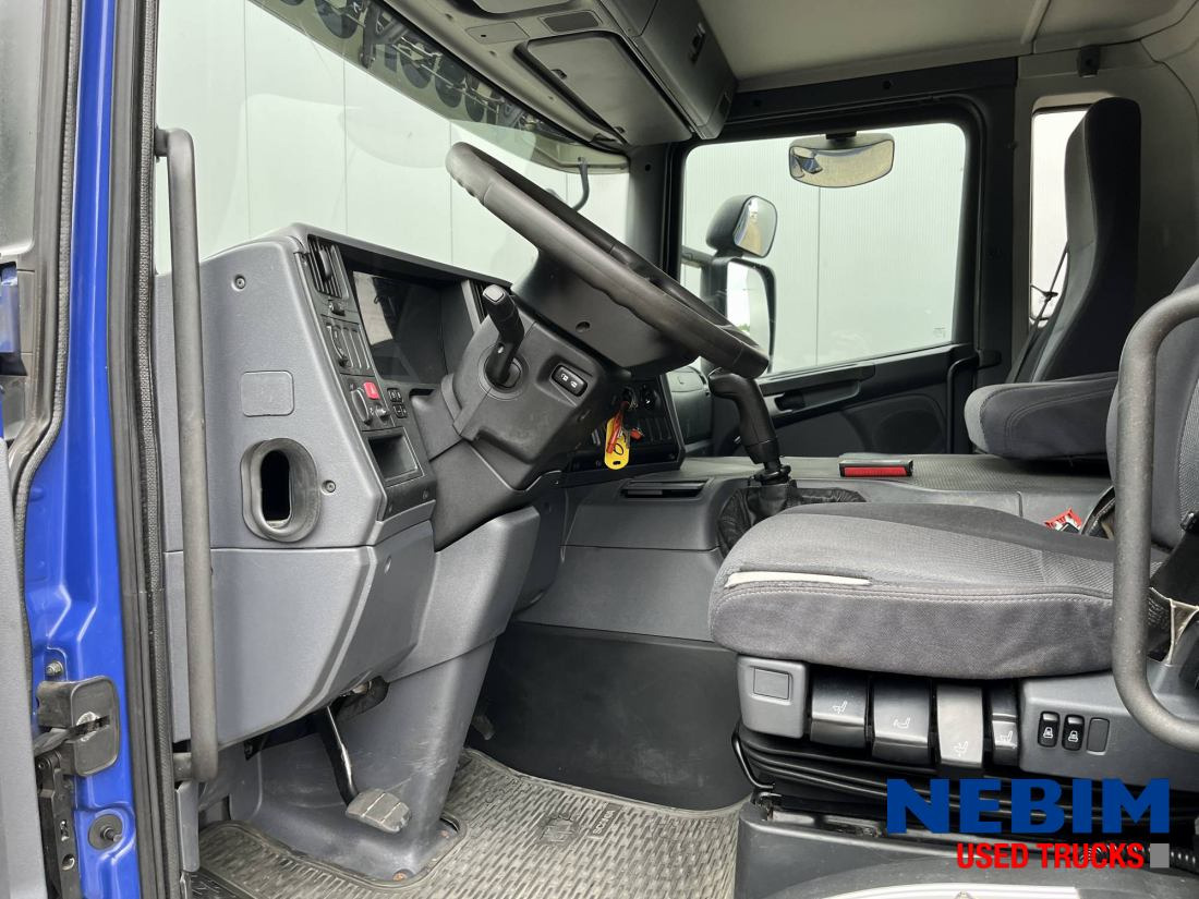 Scania P270 343.938km - 3 front seats - Вантажівка з закритим кузовом: фото 3 Scania P270 343.938km - 3 front seats - Вантажівка з закритим кузовом: фото 3