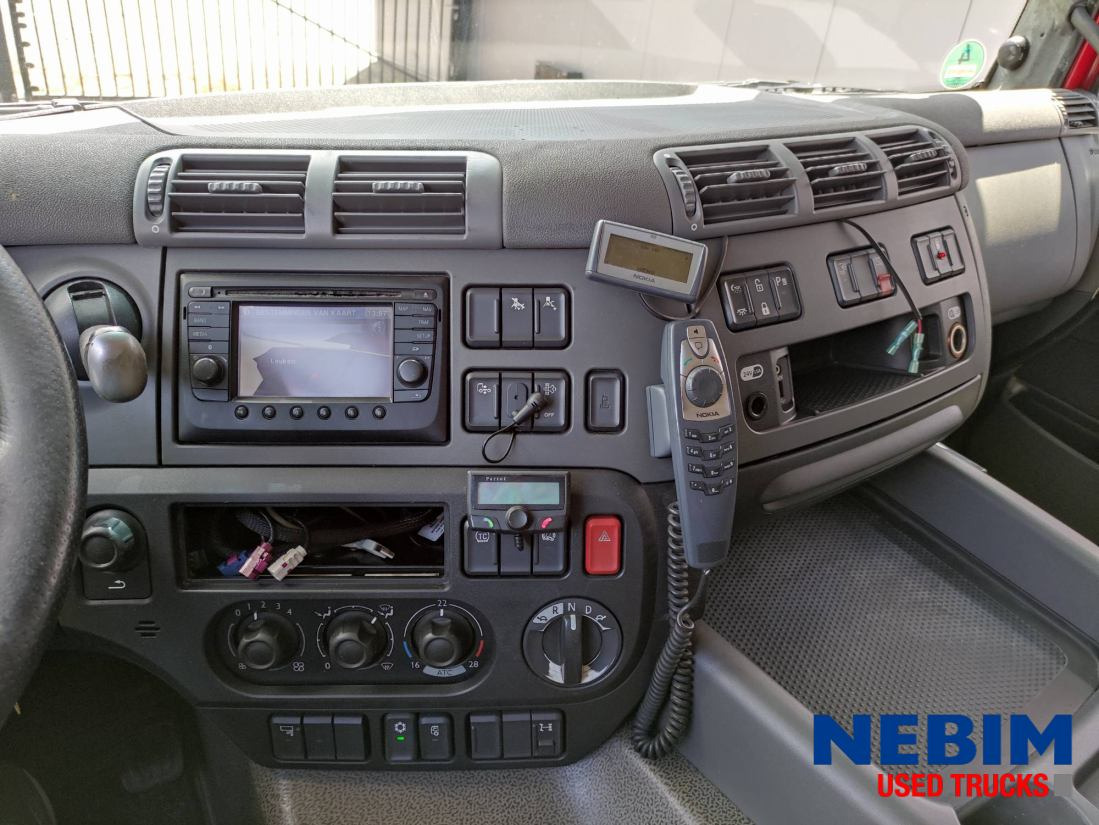 DAF CF 440 4x2 - Space cab - Тягач: фото 4 DAF CF 440 4x2 - Space cab - Тягач: фото 4