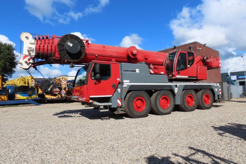 Liebherr LTM 1070-4.2 - Всюдихідний кран: фото 1 Liebherr LTM 1070-4.2 - Всюдихідний кран: фото 1