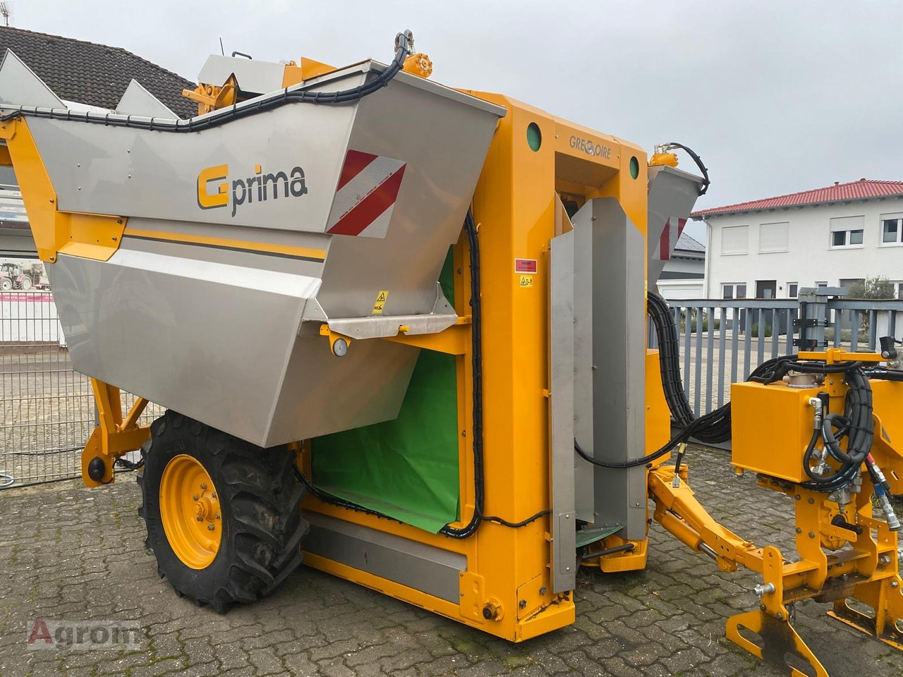 Gregoire G-Prima - Збиральна машина для винограду: фото 1 Gregoire G-Prima - Збиральна машина для винограду: фото 1