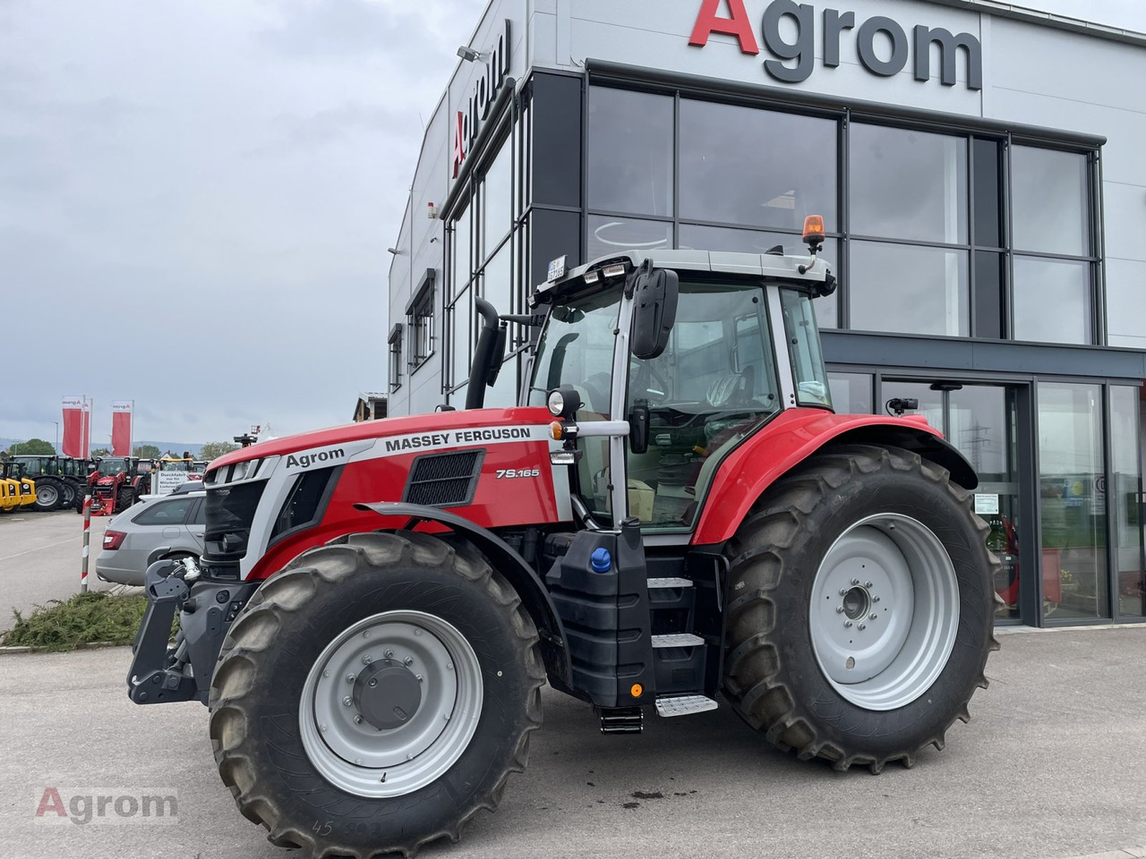 Massey Ferguson 7S.165 Dyna6 EFFICIENT - Трактор: фото 2 Massey Ferguson 7S.165 Dyna6 EFFICIENT - Трактор: фото 2
