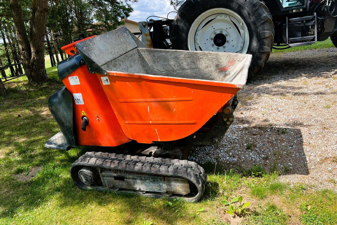 Kubota KC70 - Міні-самоскид: фото 1 Kubota KC70 - Міні-самоскид: фото 1