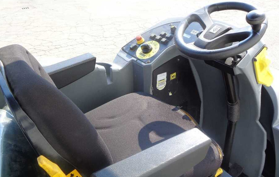 Kärcher B 250 R I + R 120 - Підлогомийна машина: фото 4 Kärcher B 250 R I + R 120 - Підлогомийна машина: фото 4