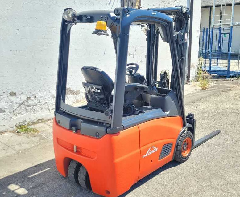 Linde E 16 C-01/386 (batt. 2016) - Електронавантажувач: фото 5 Linde E 16 C-01/386 (batt. 2016) - Електронавантажувач: фото 5