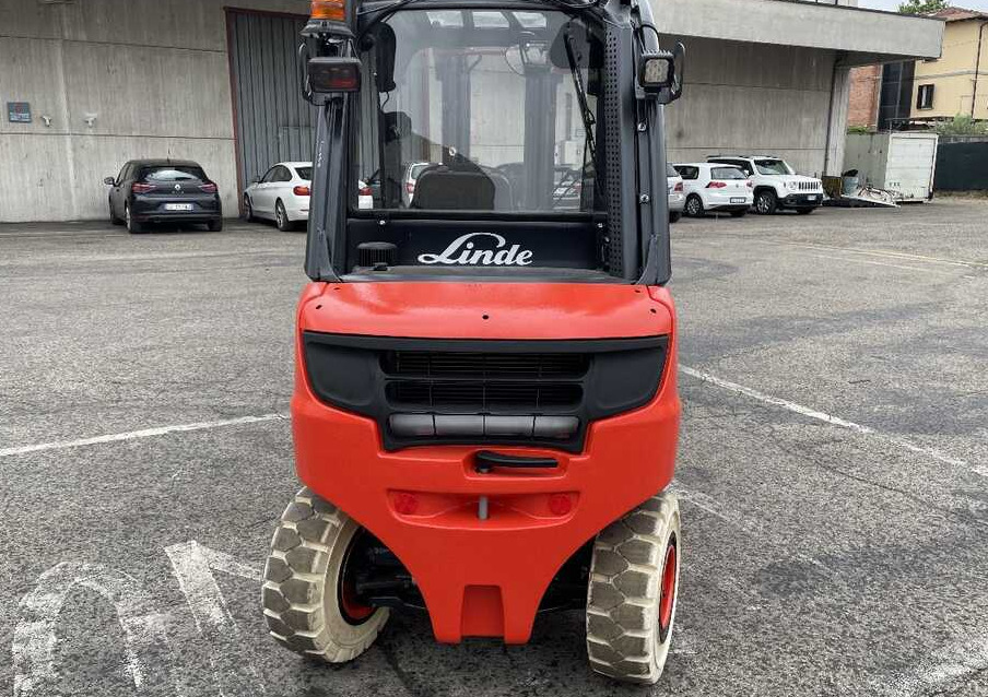 Linde H 25 D-02 - Дизельний навантажувач: фото 3 Linde H 25 D-02 - Дизельний навантажувач: фото 3