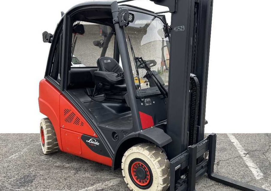 Linde H 25 D-02 - Дизельний навантажувач: фото 1 Linde H 25 D-02 - Дизельний навантажувач: фото 1