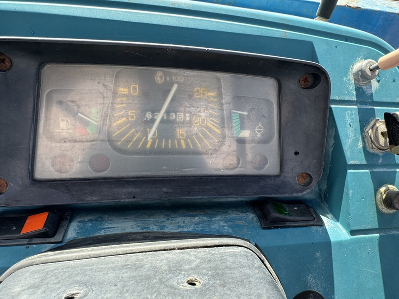 Ford 5610 - Трактор: фото 5 Ford 5610 - Трактор: фото 5