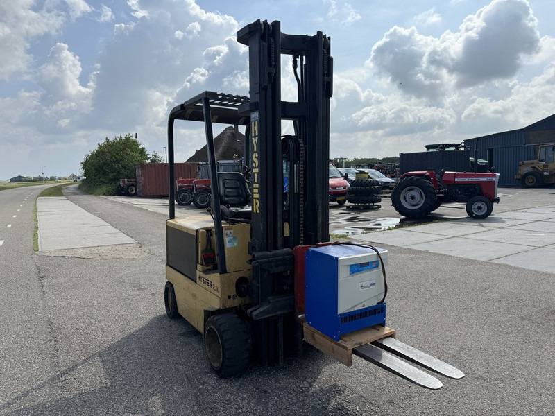 Hyster E2.50XL - Електронавантажувач: фото 3 Hyster E2.50XL - Електронавантажувач: фото 3