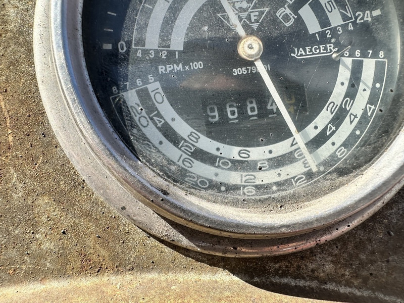 Massey Ferguson 165 - Трактор: фото 5 Massey Ferguson 165 - Трактор: фото 5