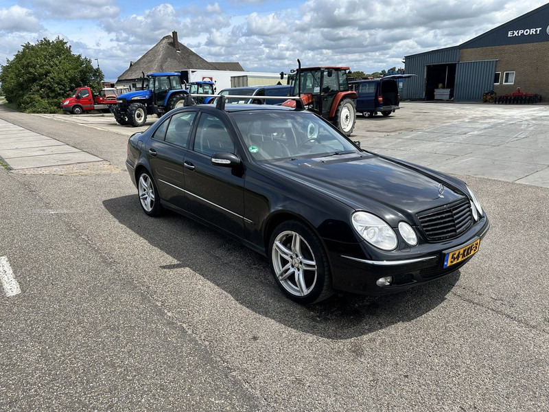 Mercedes-Benz E-Klasse 240 - Легковий автомобіль: фото 3 Mercedes-Benz E-Klasse 240 - Легковий автомобіль: фото 3