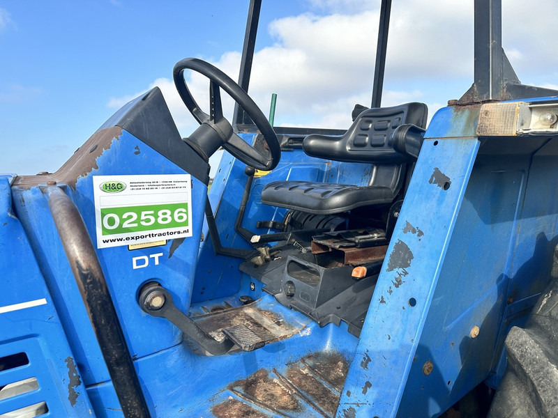 New Holland 110-90 DT - Трактор: фото 4 New Holland 110-90 DT - Трактор: фото 4
